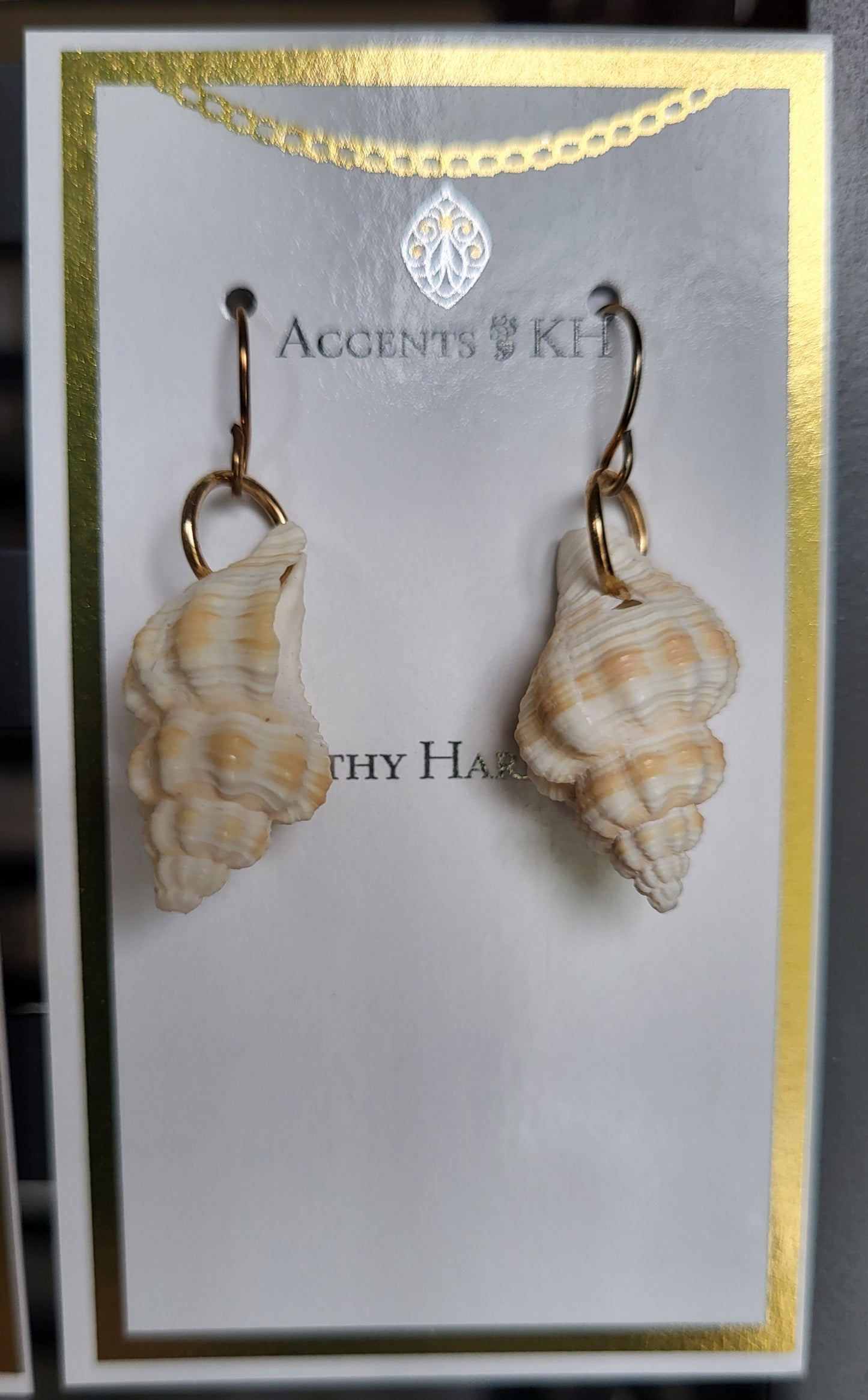 Beachcomber 16, Shell, Stainless Steel Earwire Earrings